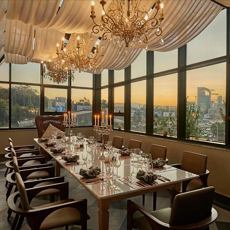 Отель Hyatt Regency Аддис-Абеба Экстерьер фото