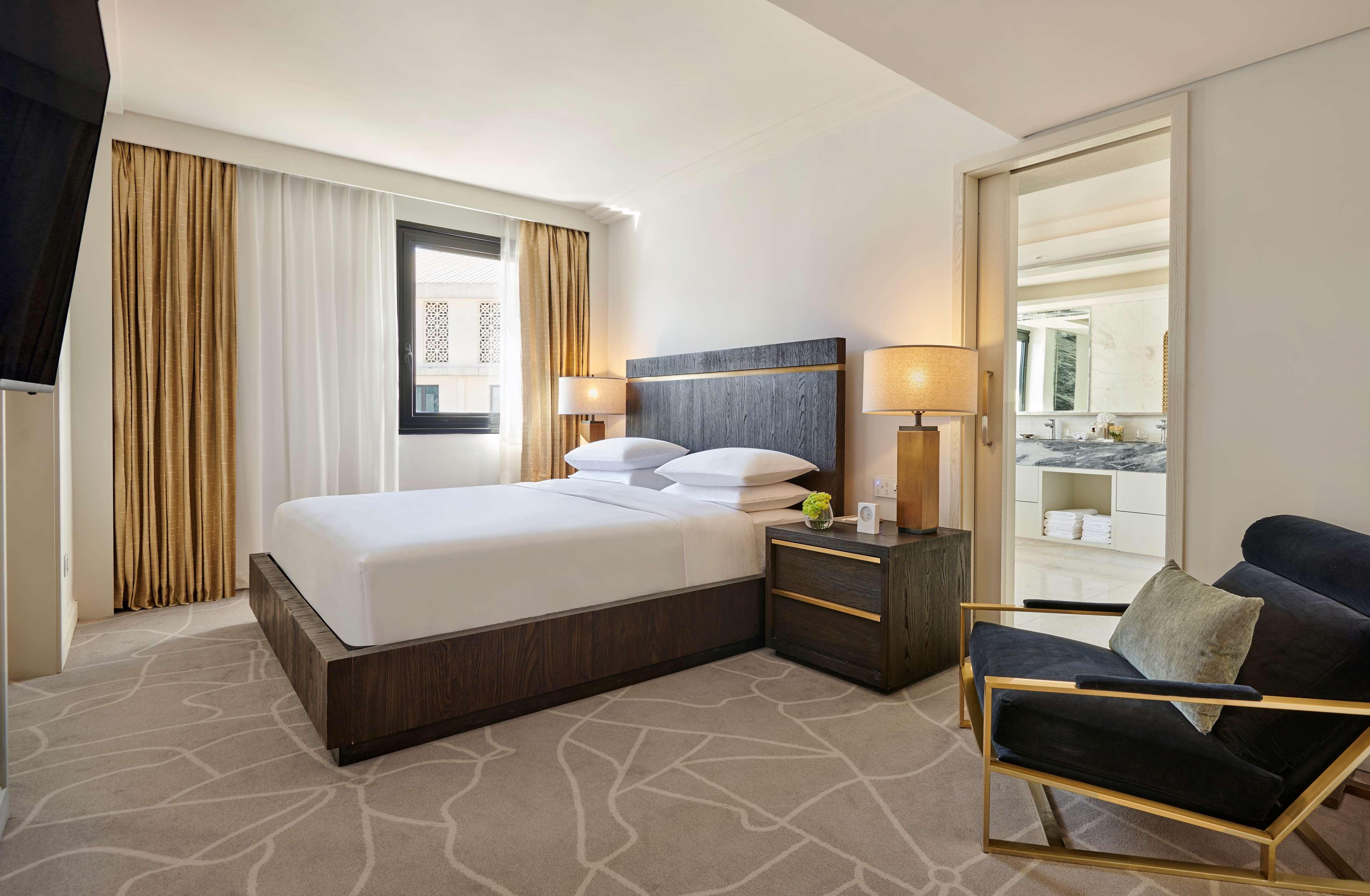 Отель Hyatt Regency Аддис-Абеба Экстерьер фото