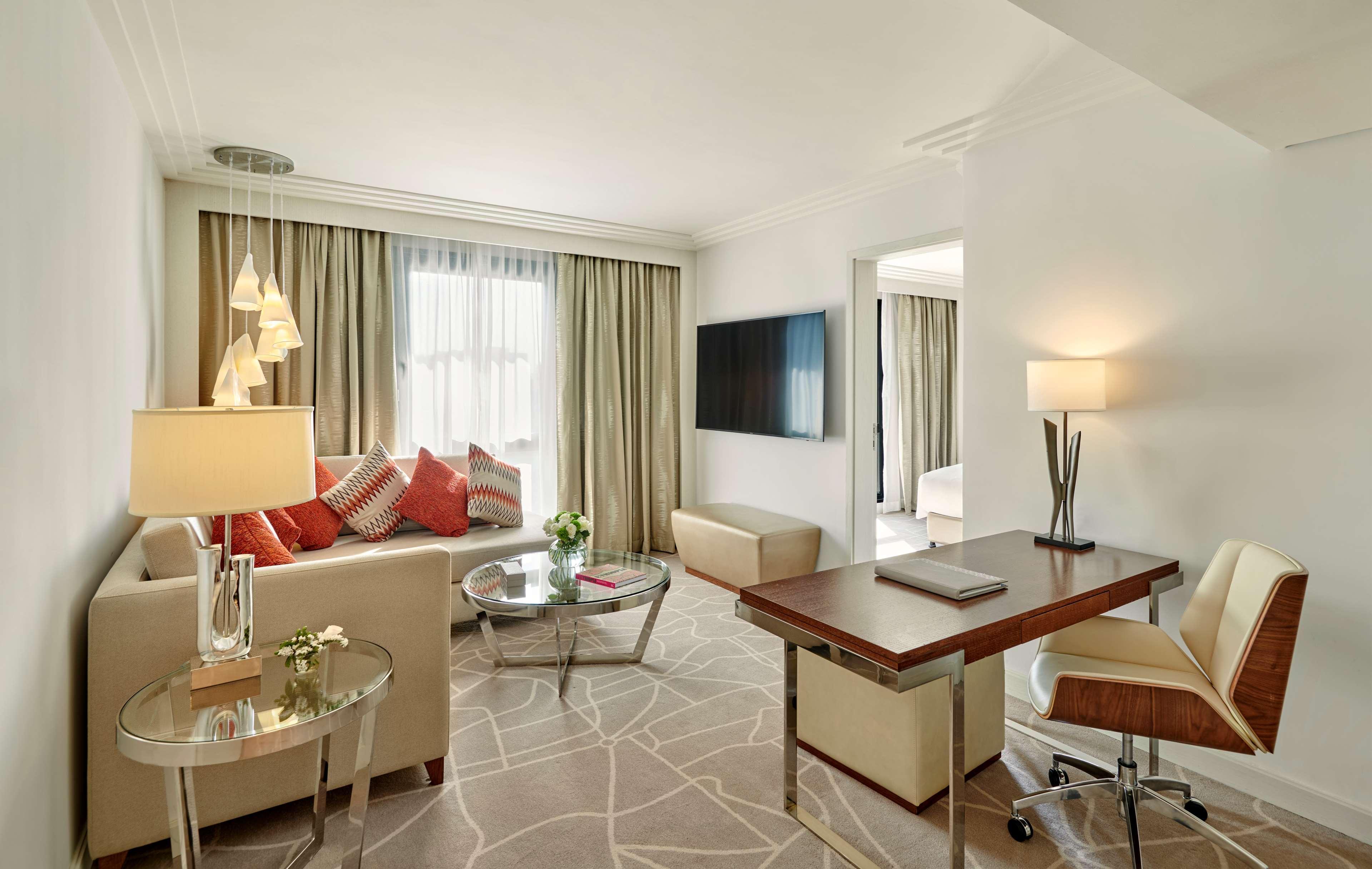 Отель Hyatt Regency Аддис-Абеба Экстерьер фото