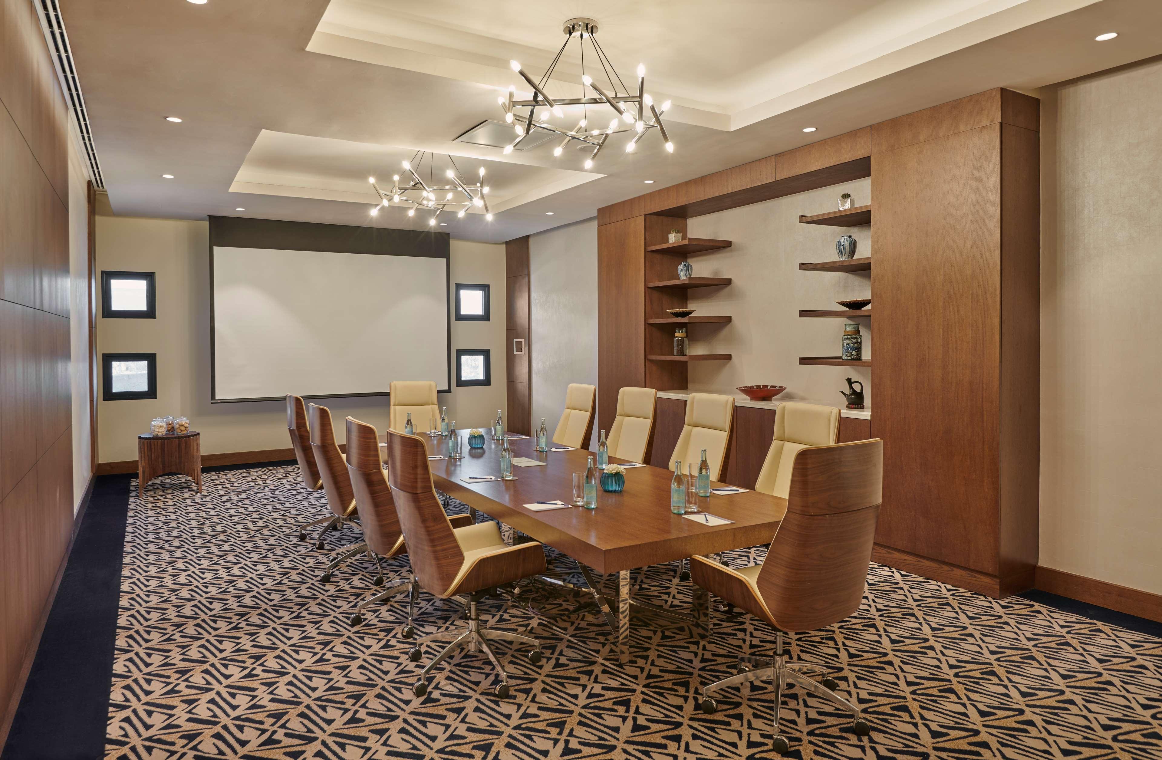 Отель Hyatt Regency Аддис-Абеба Экстерьер фото
